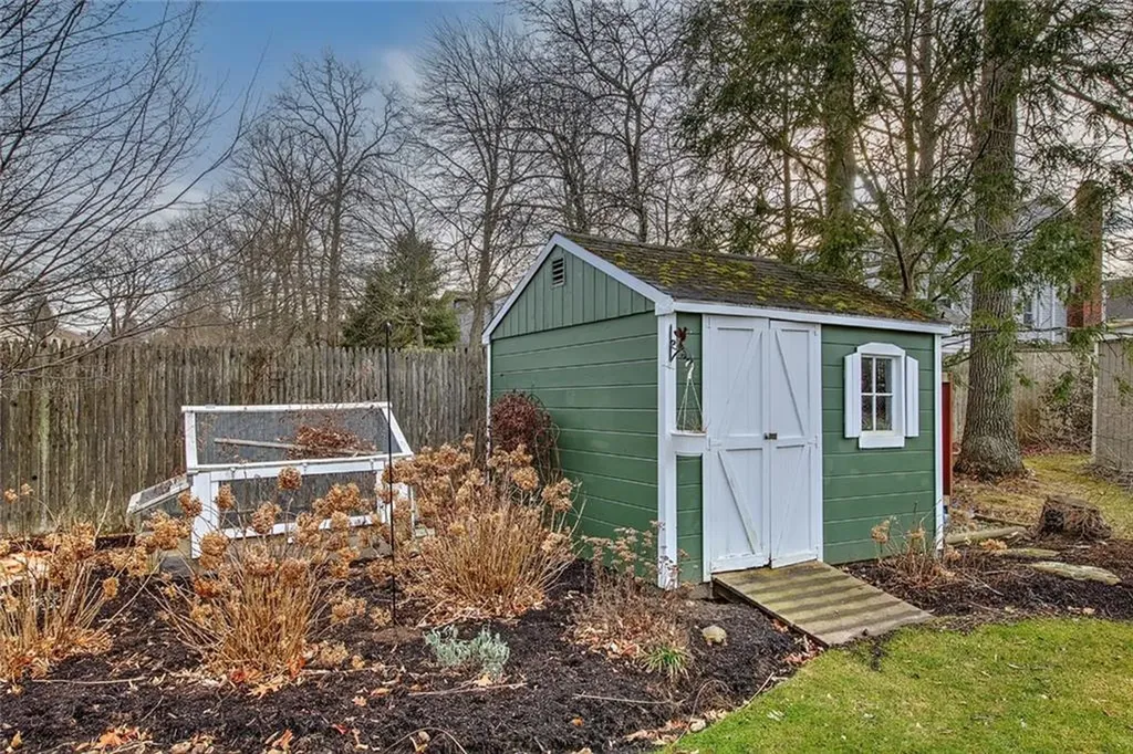 8 Ursula Drive Bristol RI 02809