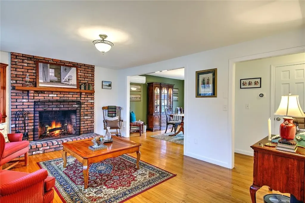 8 Ursula Drive Bristol RI 02809