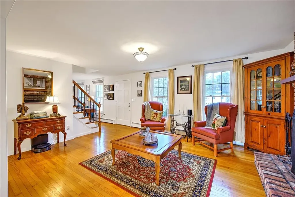 8 Ursula Drive Bristol RI 02809