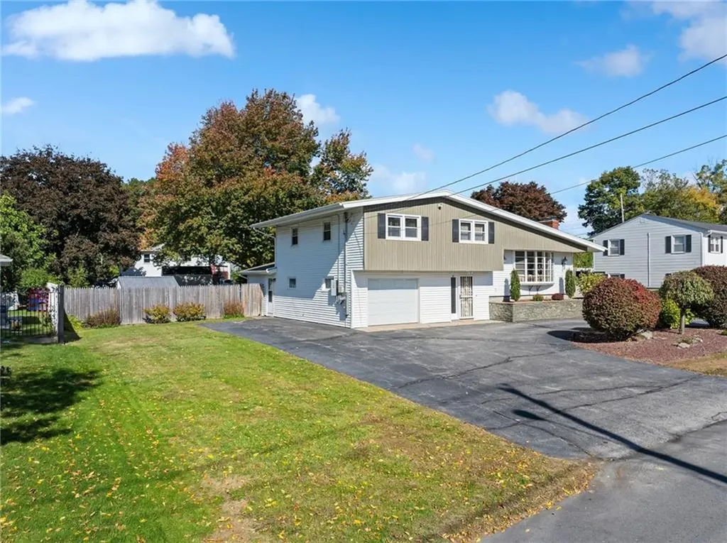 32 School Street Johnston RI 02919