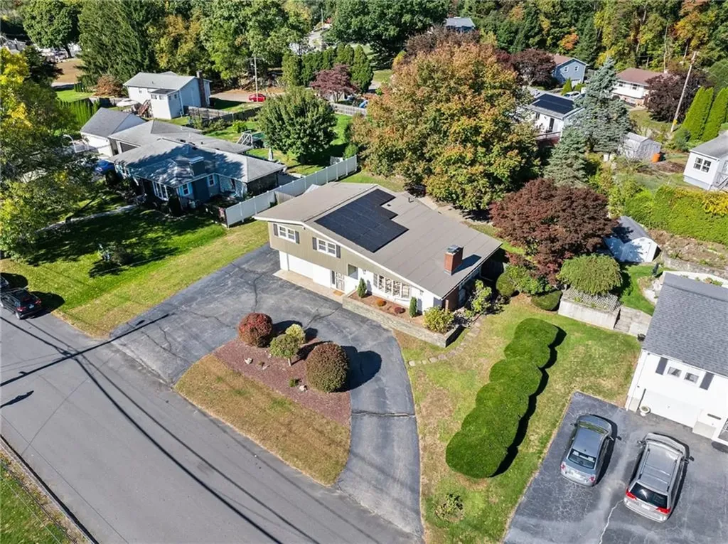 32 School Street Johnston RI 02919