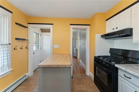 87 Blodgett Avenue Pawtucket RI 02860