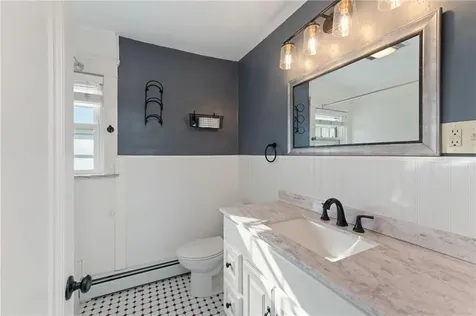 87 Blodgett Avenue Pawtucket RI 02860