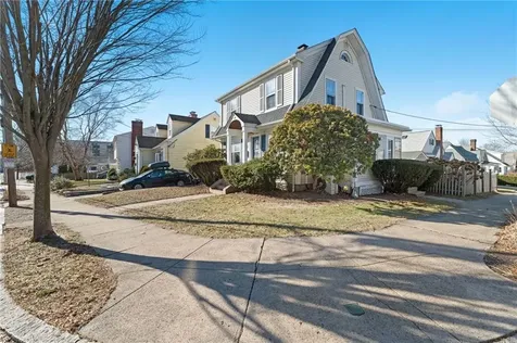 87 Blodgett Avenue Pawtucket RI 02860