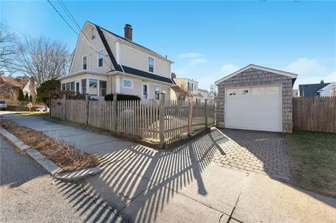87 Blodgett Avenue Pawtucket RI 02860