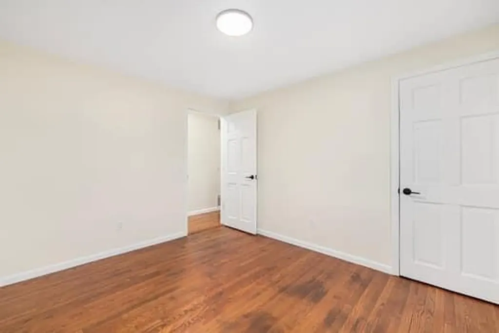 72 Cathedral Road Warwick RI 02889