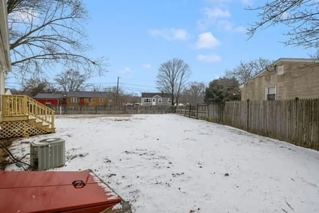 72 Cathedral Road Warwick RI 02889