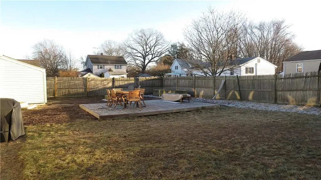 276 Strawberry Field Road Warwick RI 02886