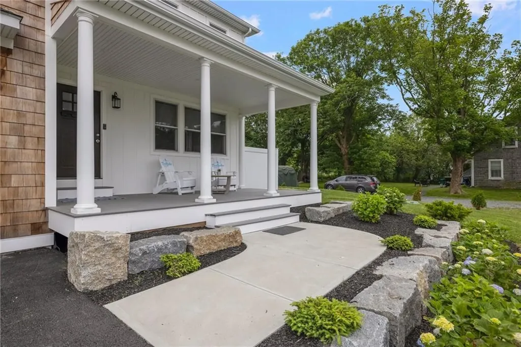 41 Bristol Ferry Road Portsmouth RI 02871