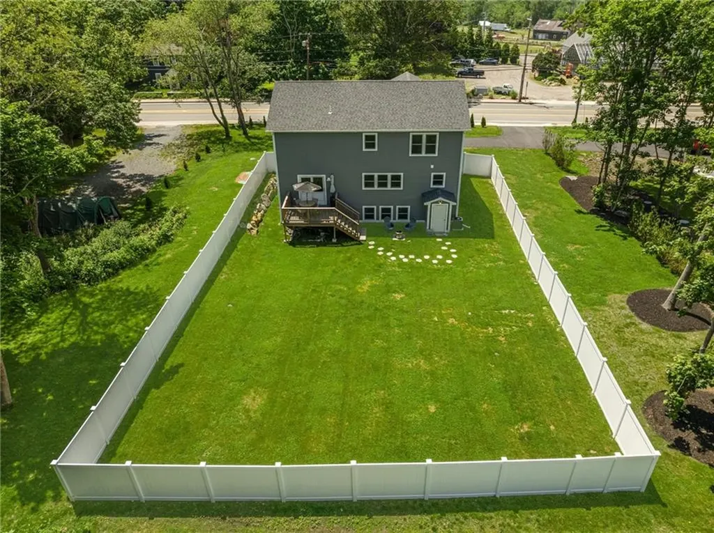 41 Bristol Ferry Road Portsmouth RI 02871