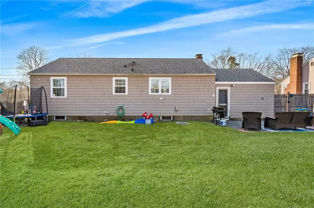 64 Claypool Drive Warwick RI 02886