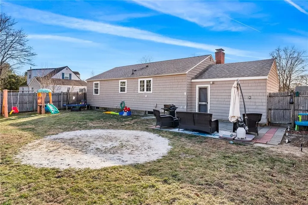 64 Claypool Drive Warwick RI 02886