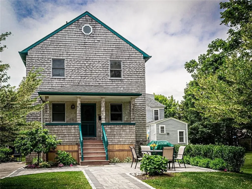 21 Annandale Terrace Newport RI 02840