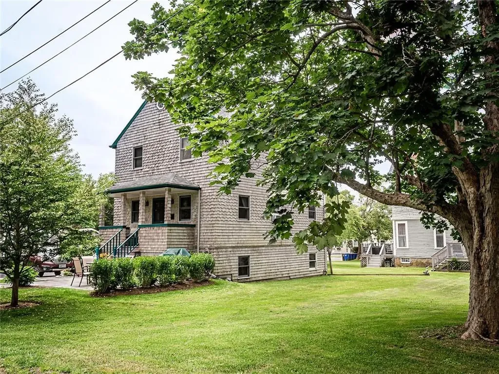 21 Annandale Terrace Newport RI 02840
