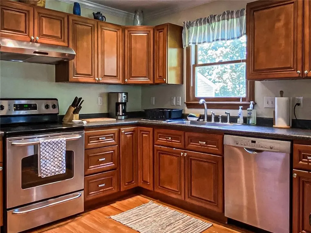 21 Annandale Terrace Newport RI 02840