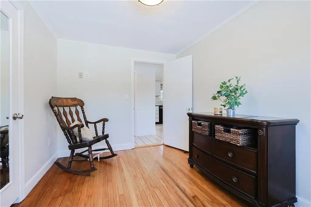 16 Joy Street Barrington RI 02806