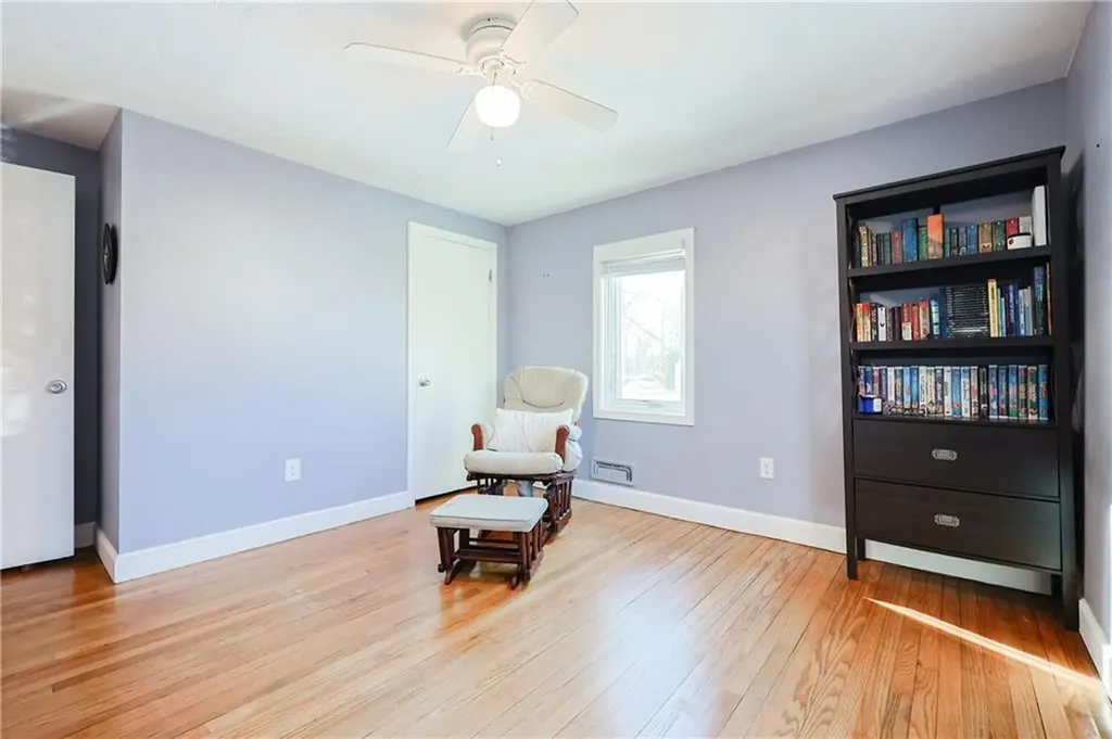 16 Joy Street Barrington RI 02806