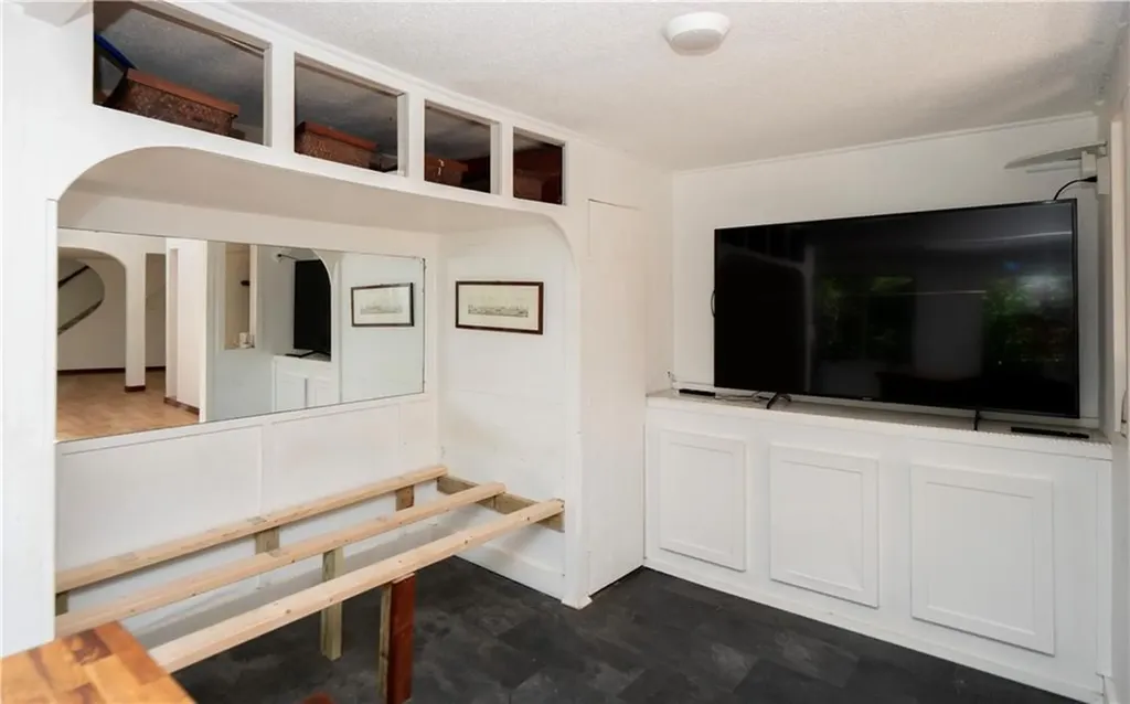 80 Cole Street Jamestown RI 02835