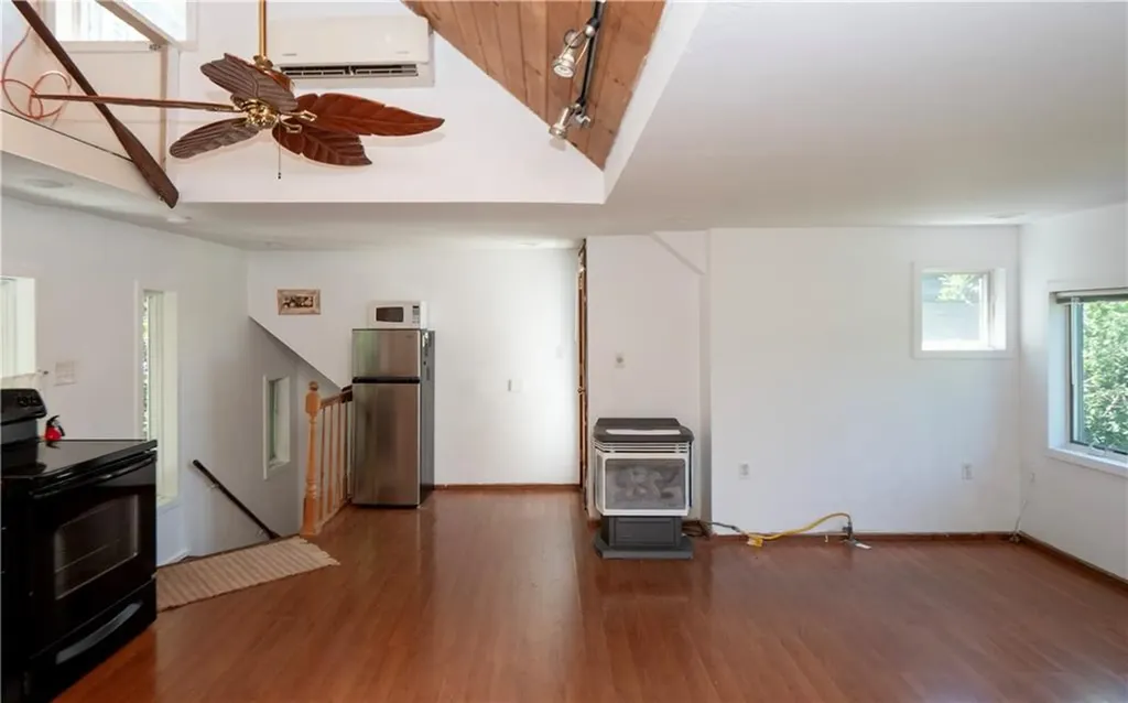 80 Cole Street Jamestown RI 02835