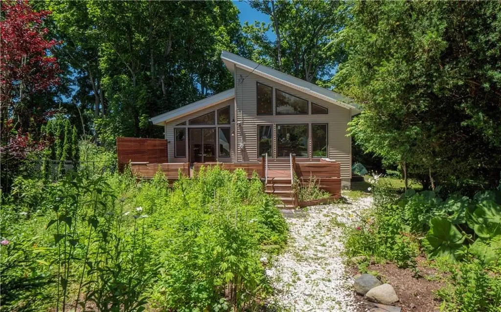 80 Cole Street Jamestown RI 02835