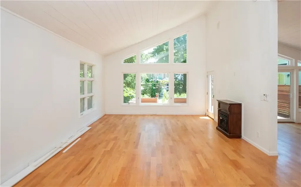 80 Cole Street Jamestown RI 02835