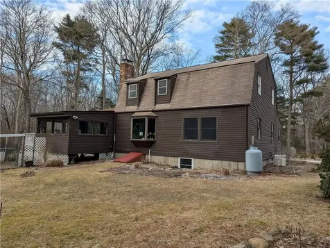 472 Gardiner Road Richmond RI 02892