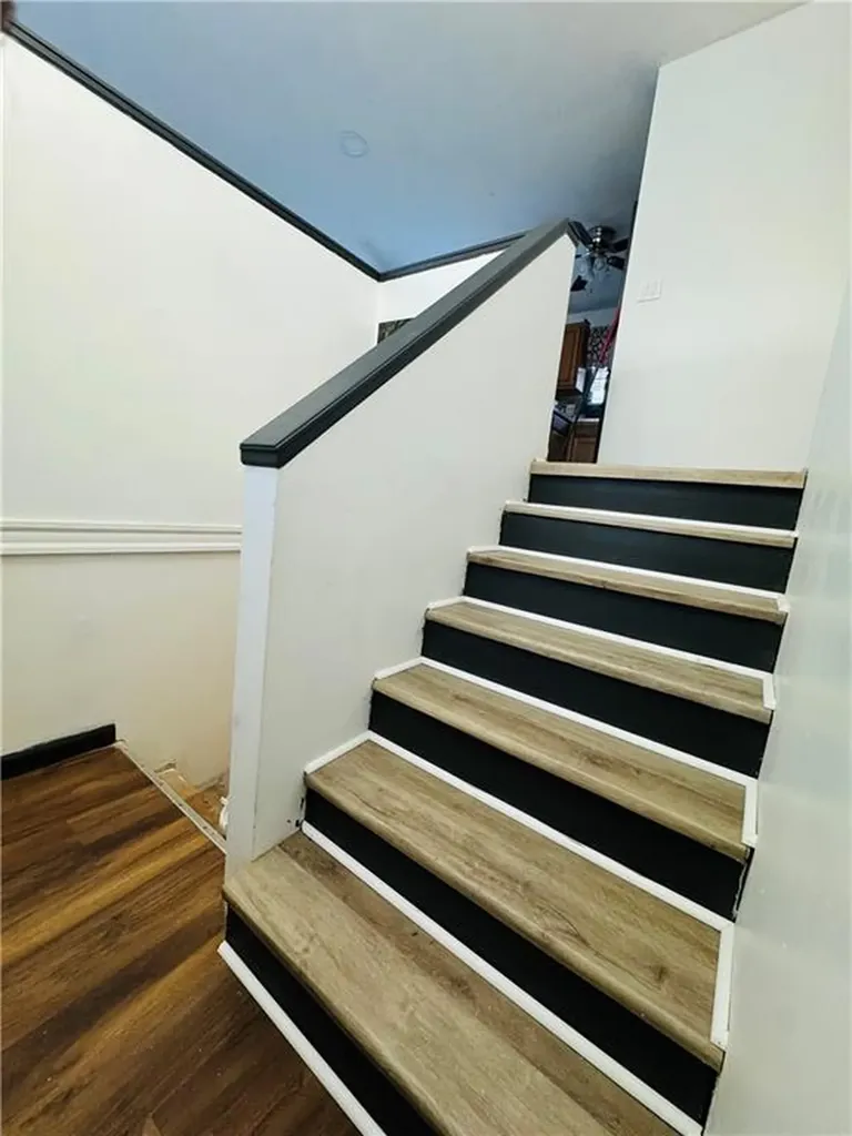 10 Linda Court Providence RI 02904