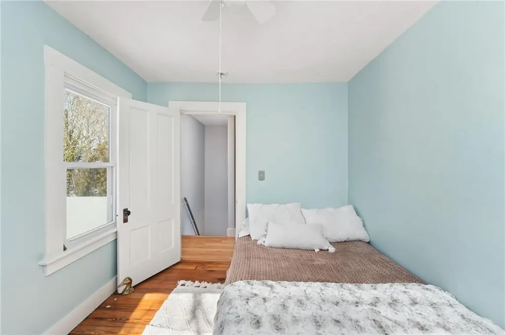 5 Beacon Street Westerly RI 02891