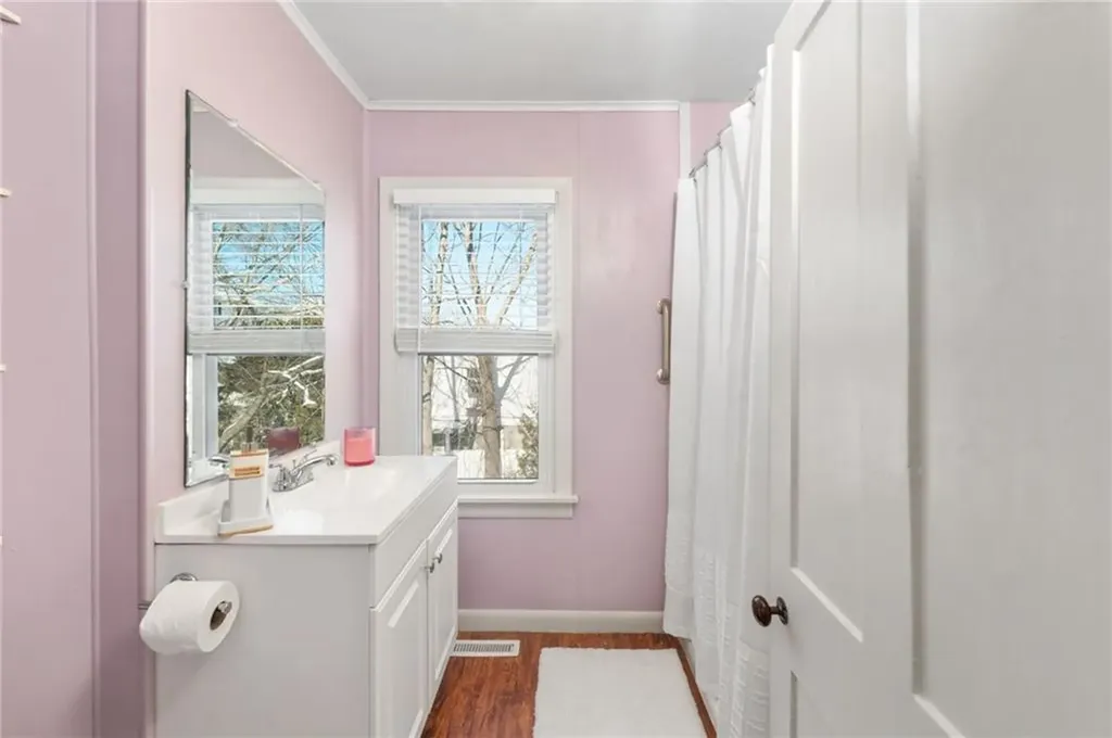 5 Beacon Street Westerly RI 02891