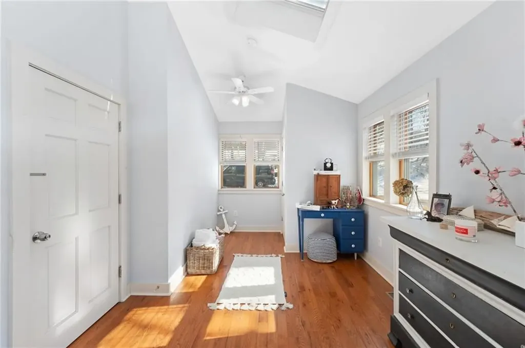 5 Beacon Street Westerly RI 02891
