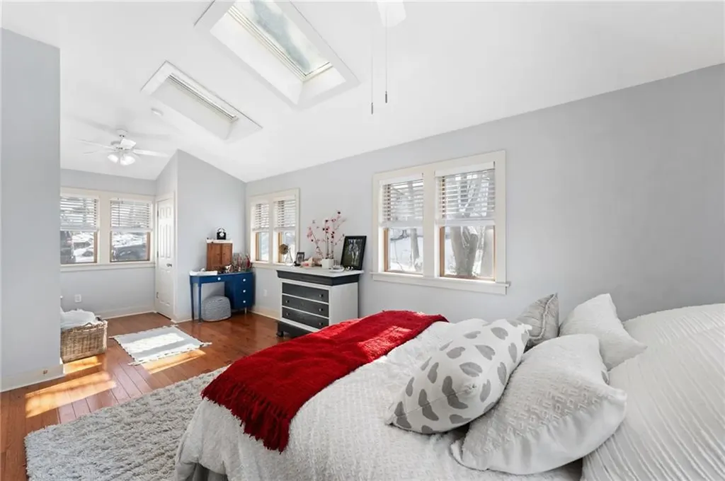 5 Beacon Street Westerly RI 02891