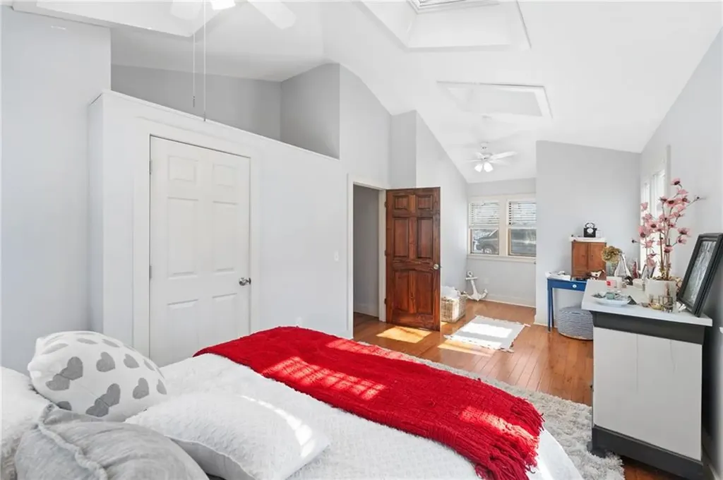 5 Beacon Street Westerly RI 02891