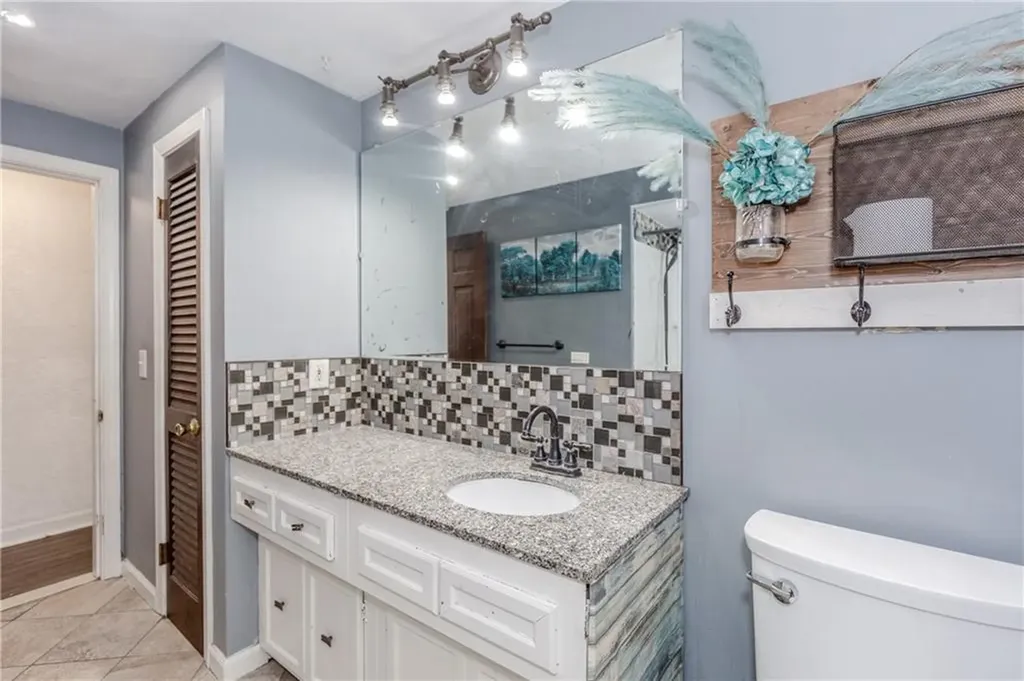 29 Jacksonia Drive North Providence RI 02911