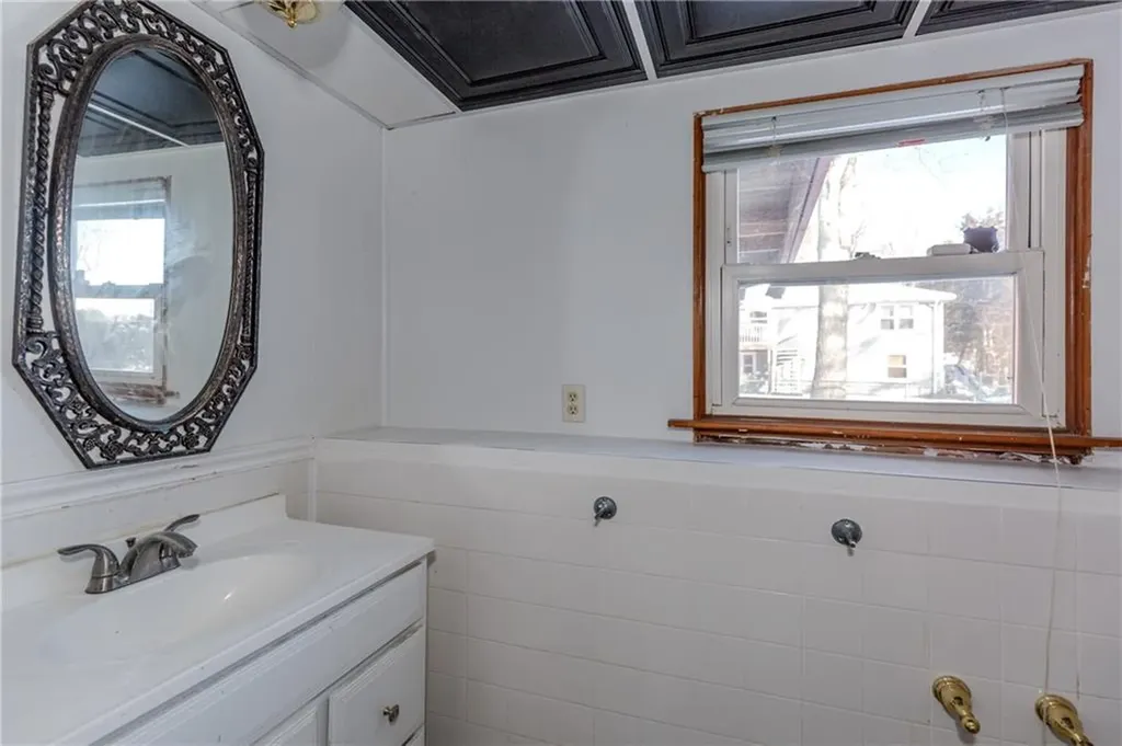 29 Jacksonia Drive North Providence RI 02911