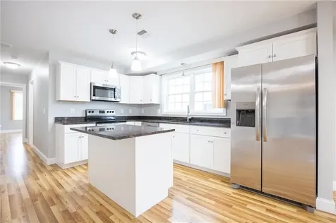 11 Gray Coach Lane Cranston RI 02921