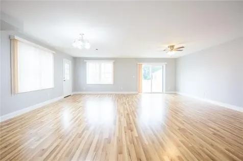 11 Gray Coach Lane Cranston RI 02921