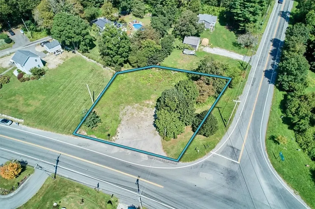 2388 Main Road Tiverton RI 02878