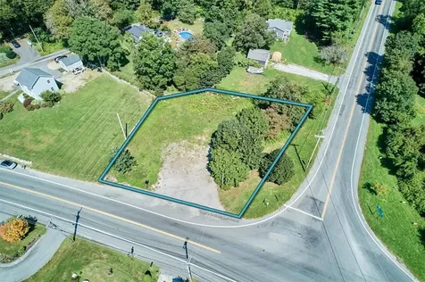 2388 Main Road Tiverton RI 02878