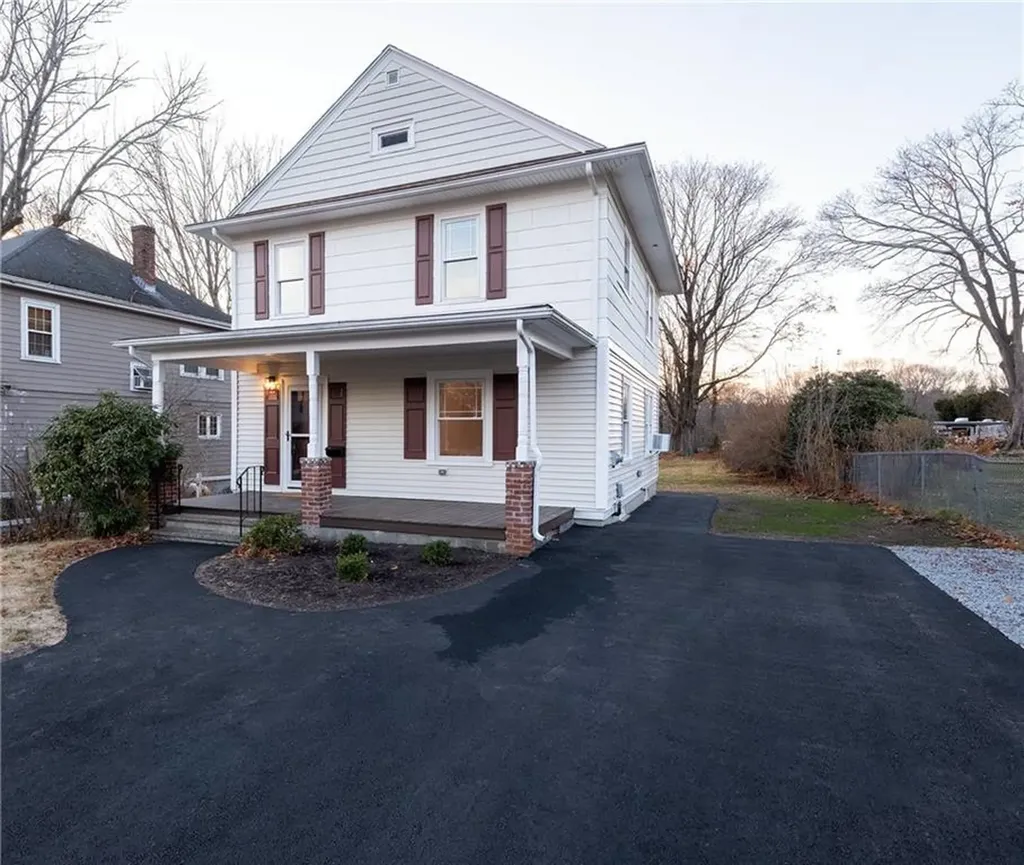 32 Hazard Street Coventry RI 02816