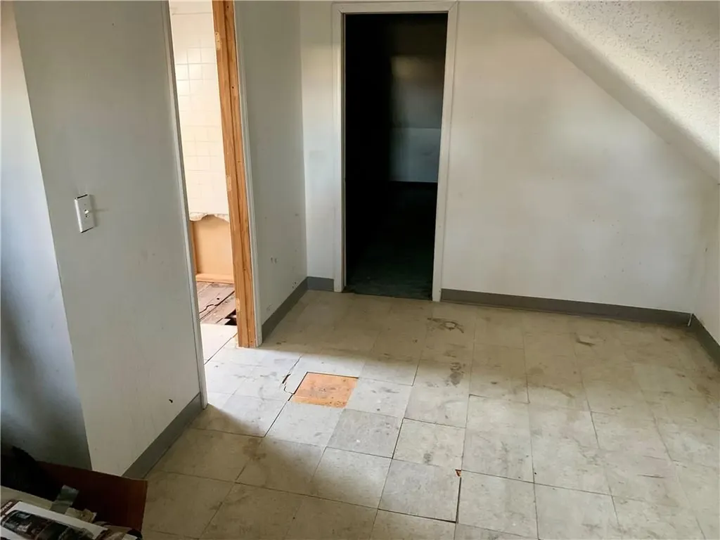 361 Sayles Street Providence RI 02905
