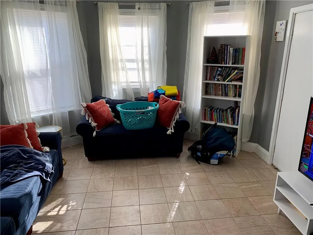 361 Sayles Street Providence RI 02905