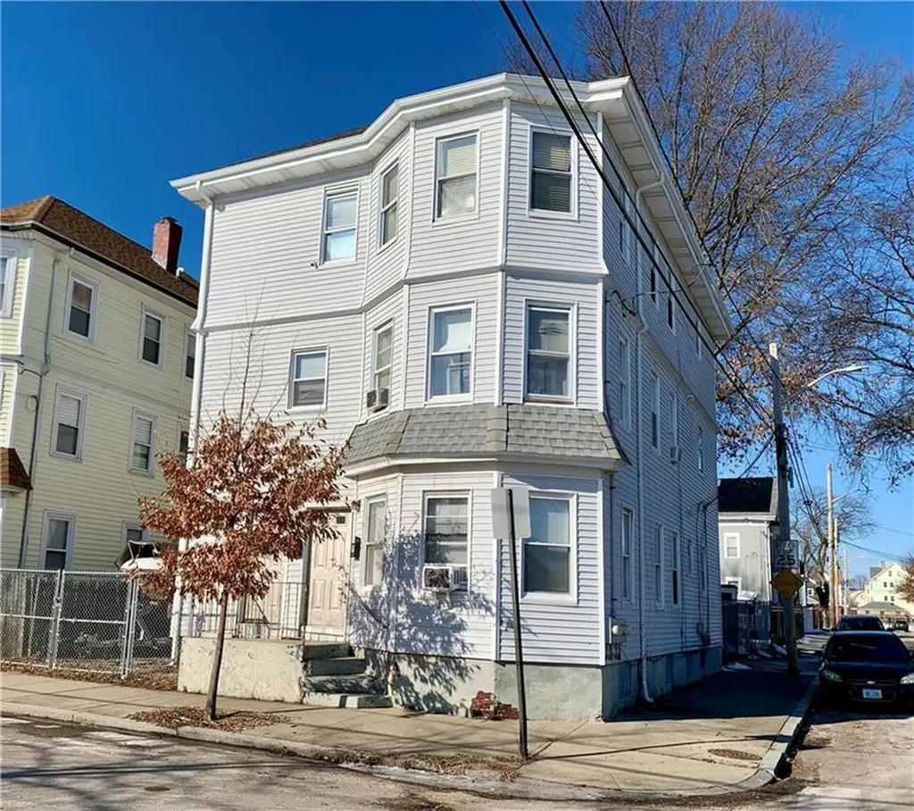 361 Sayles Street Providence RI 02905