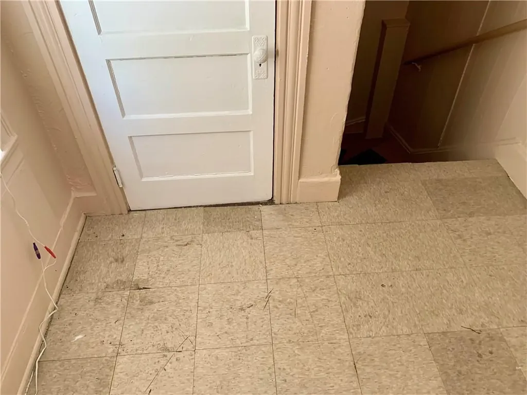 361 Sayles Street Providence RI 02905