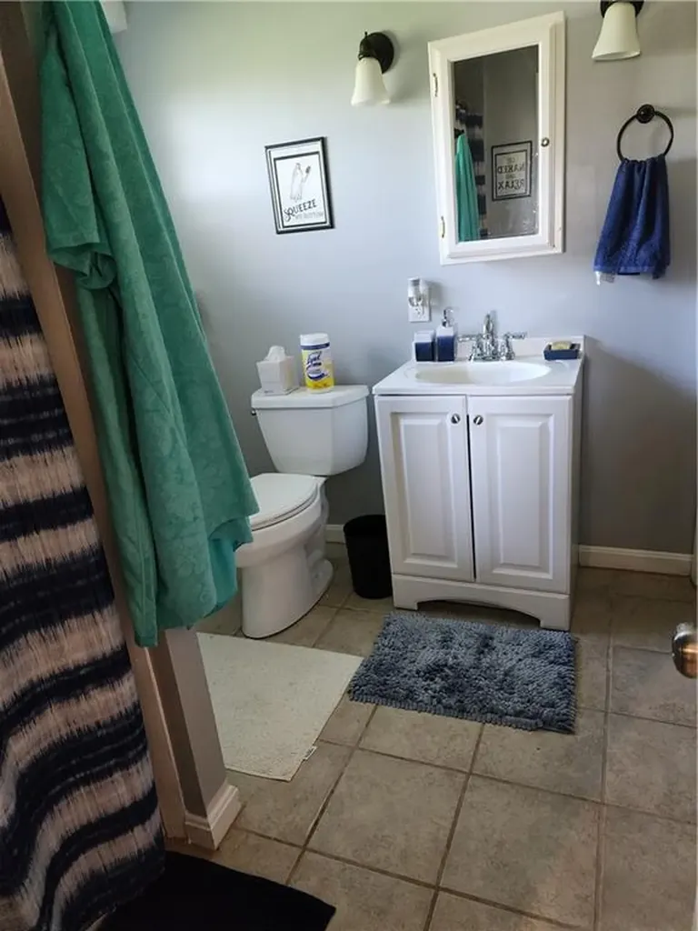 29 Algonquin Drive Middletown RI 02842