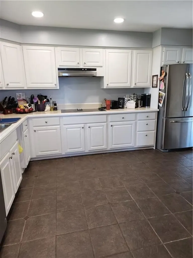 29 Algonquin Drive Middletown RI 02842
