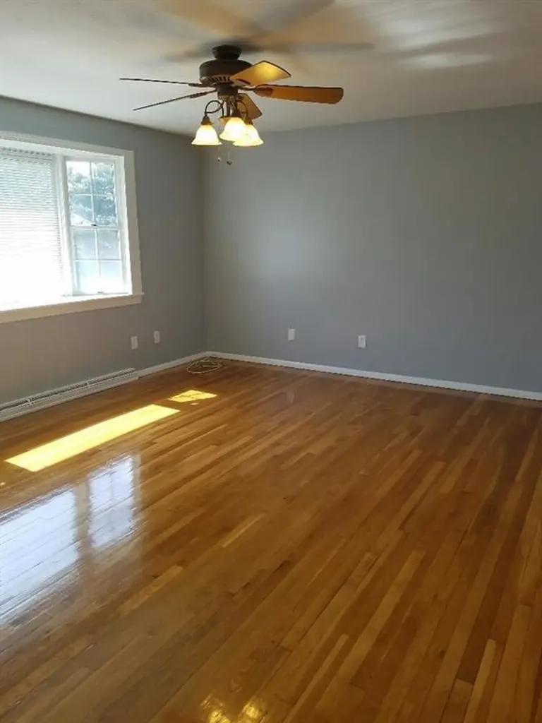 29 Algonquin Drive Middletown RI 02842