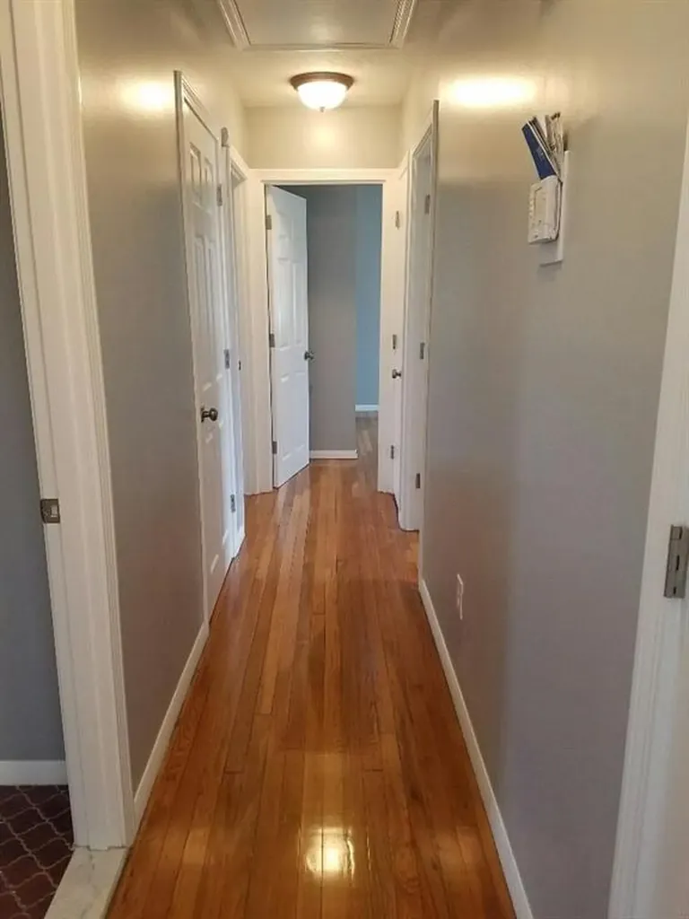29 Algonquin Drive Middletown RI 02842