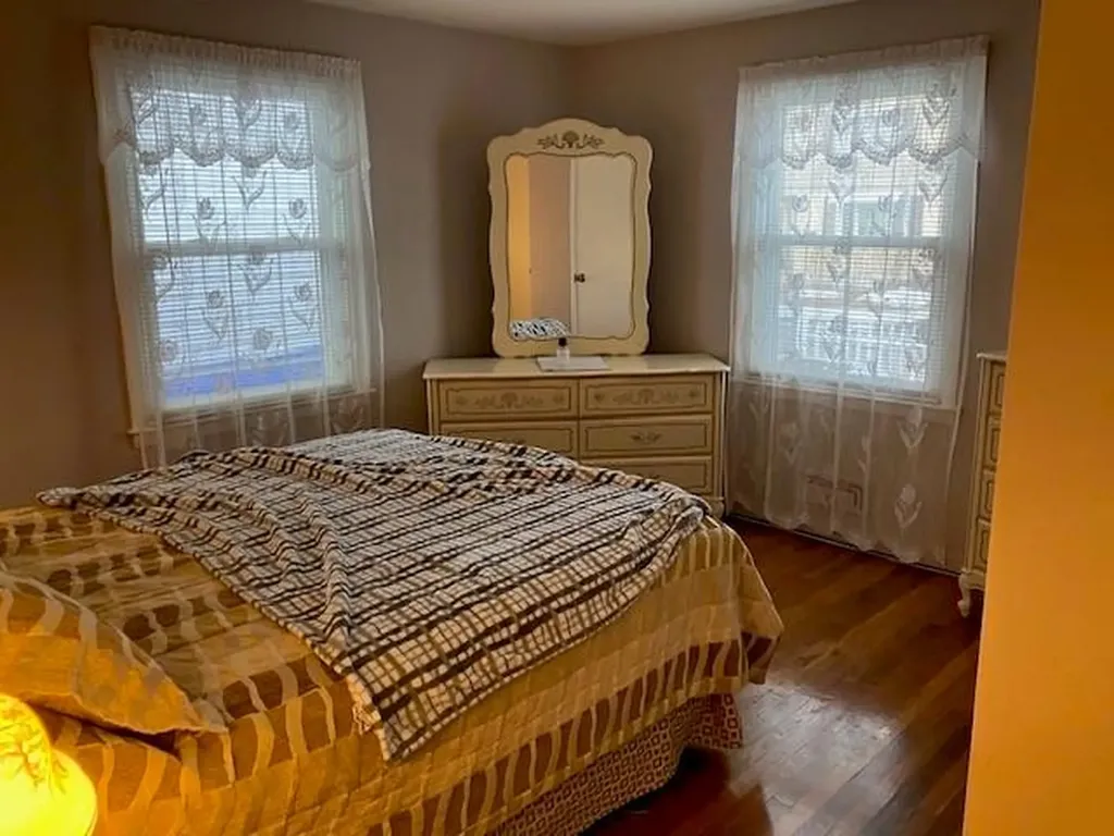 218 Glenwood Avenue Pawtucket RI 02860