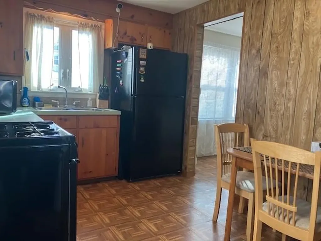 218 Glenwood Avenue Pawtucket RI 02860