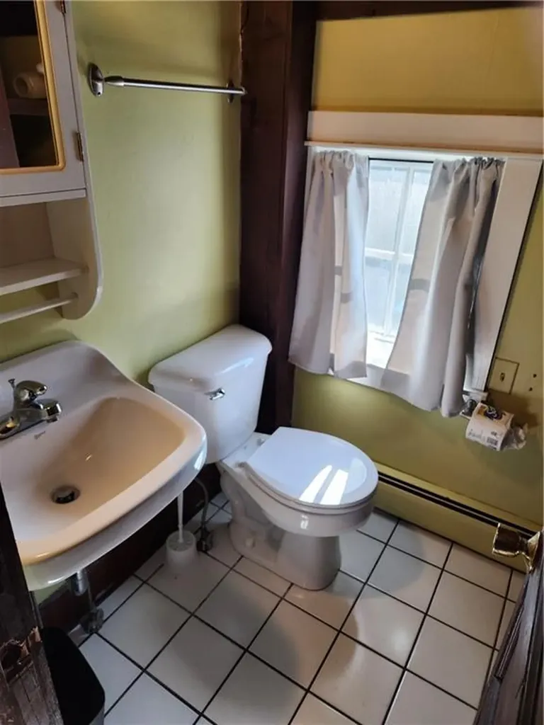 8 A Atlantic Avenue Narragansett RI 02882